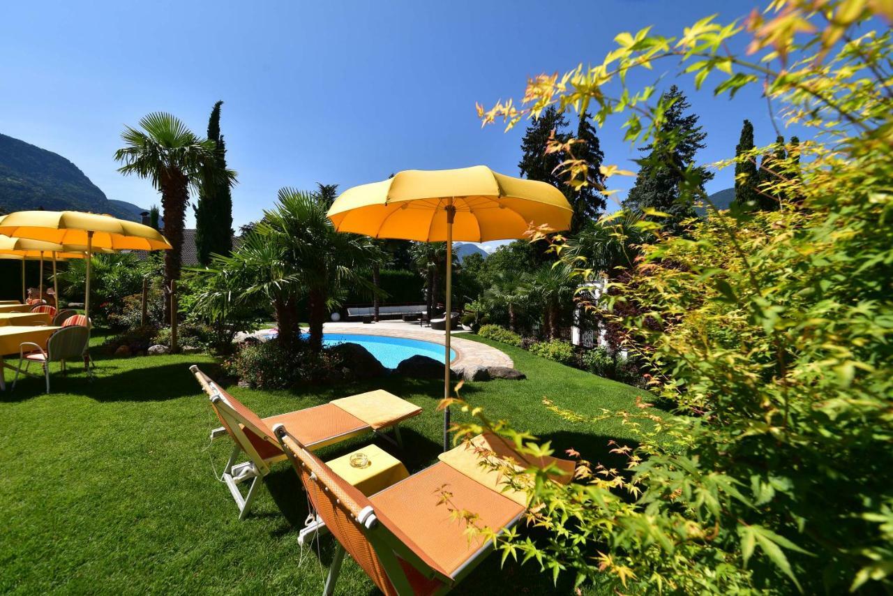 Hotel Sonnenburg Merano Exterior photo